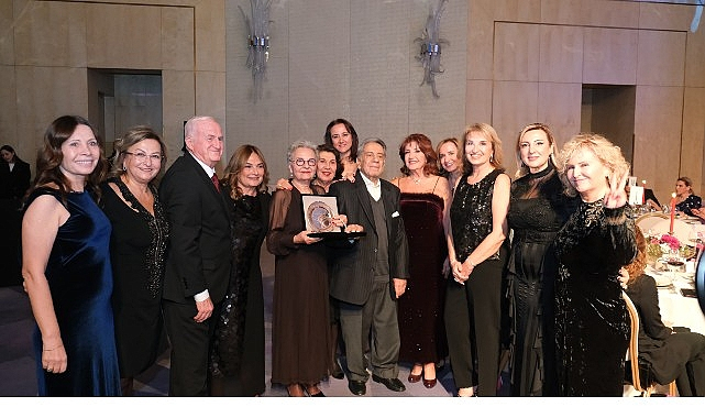 Koruncuk Vakfı Dostları Yıl Sonu Yemeğinde Buluştu