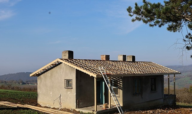 Kocaeli Büyükşehir’den Kurtdere’de Tarihi Okul Binasında Modern Sosyal Tesis Projesi