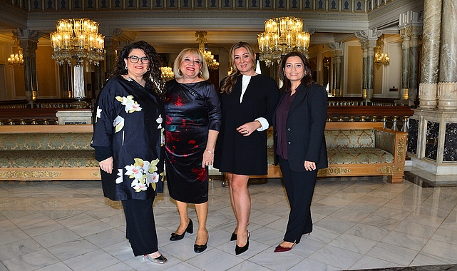 Kültürel Dönüşüm Derneği'nin Yeni Belgeseli Women In Bloom Çırağan Sarayı'nda Tanıtıldı