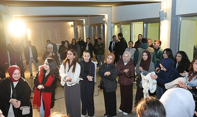 Küçükçekmeceli Gençler En Uzun Gecede Bir Araya Geldi