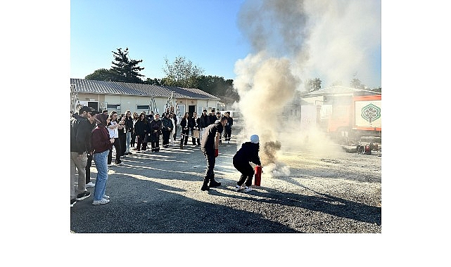 Bakırköy Belediyesi, Geleceğin Hemşirelerine Afet Eğitimi Verdi