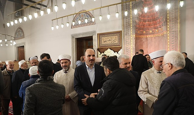 Vali Akın ve Başkan Altay Regaip Kandili’nde Konyalılarla Bir Araya Geldi