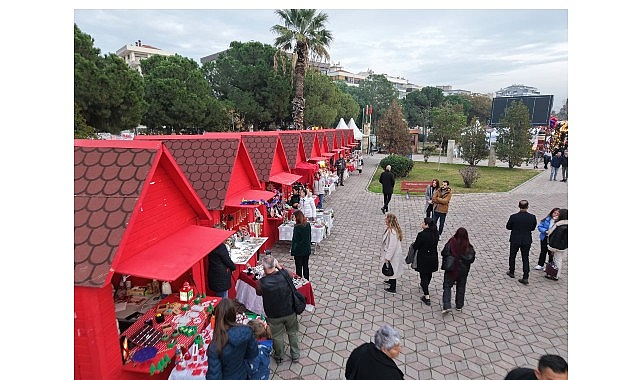Karşıyaka Yeni Yıl Festivali Coşkuyla Devam Ediyor