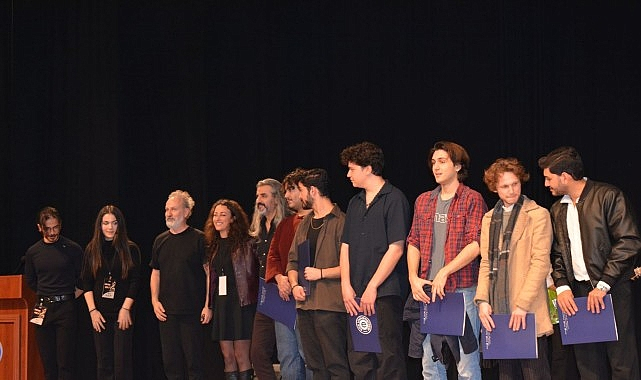 Ege Üniversitesi'nin 'Ege'nin Sesi' Yarışmasını Arben Özgeçer Kazandı