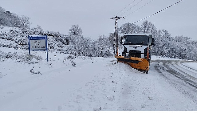 İnegöl Belediyesi Karla Mücadelede 24 Saat Kesintisiz Çalışıyor