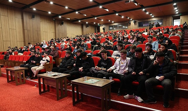 Bağcılar'da iş arayanlar ile iş verenler “Kariyer Buluşmaları