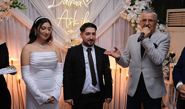 Kemer Belediyesi Kadınlar Lokali'nde nişan merasimi