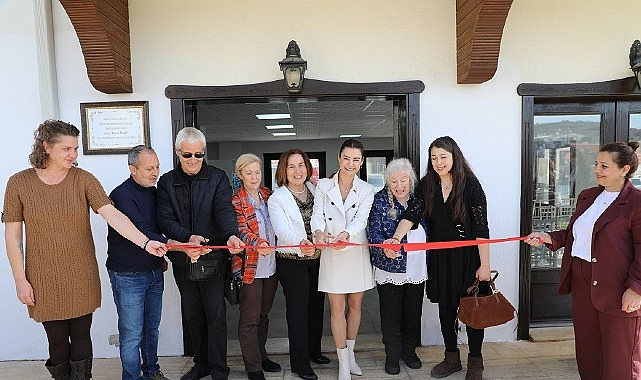 Menderes'te Heykel Sergisi