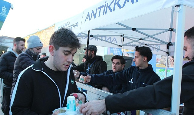 Gebze'de gönüller Ramazan çadırında birleşiyor