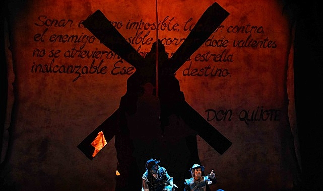 İspanyol Ateşi İZDOB Sahnesinde: ″Don Kişot″ Balesinden Görkemli Prömiyer!