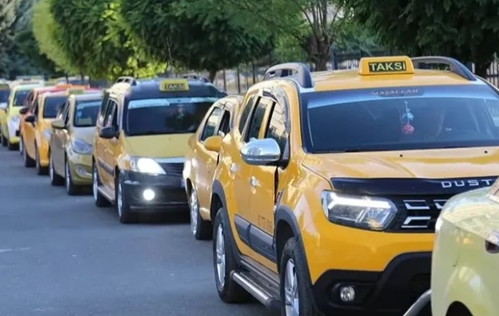 O Araçlarda Kamera Kayıt Cihazı Zorunluluğu İçin Model Yılı Ertelendi