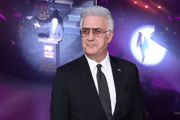 Tamer Karadağlı Aspendos Antik Tiyatrosu'nda Yuhalandı