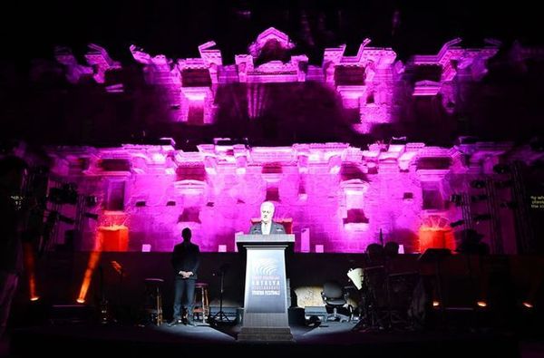 Antalya'da 16. Uluslararası Tiyatro Festivali Başladı